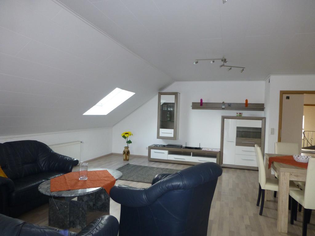 Waldbrunn  Ferienwohnung Irmgard Und Ferienwohnung Gerlinde חדר תמונה